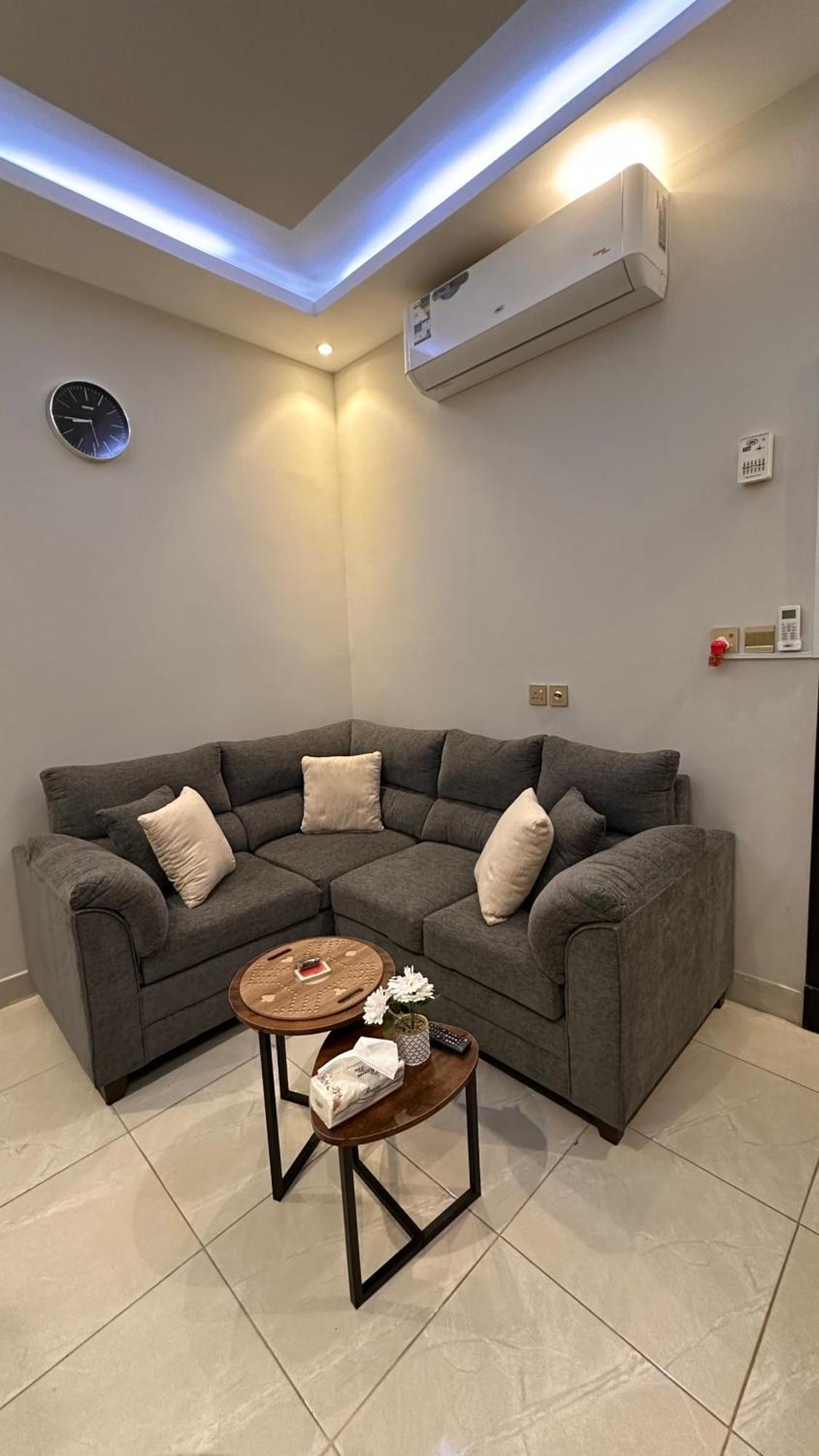 Apartment هابي رومز *